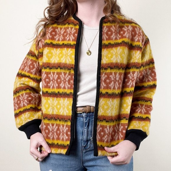 Vintage 100% Wool Fair Isle Nordic Scandinavian Bomber Jacket Sweater Light Coat - Picture 1 of 7